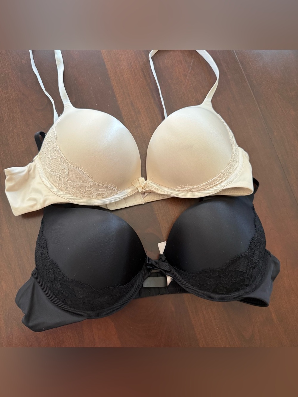 Lot of 2 Ambrielle Push-Up Bras 36B black & white